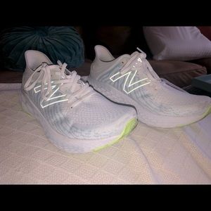 New Balance Wide Width tennis shoe